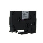 Brother TZe-MQP35 - 5m wit op berry rose / mat gelamineerd tape / 12mm (huismerk)